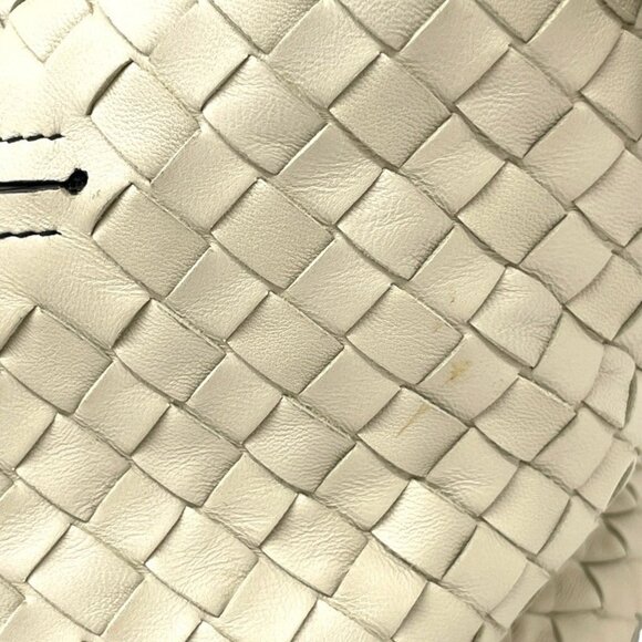 BOTTEGA VENETA White Leather Intrecciato Bag - Picture 12 of 16